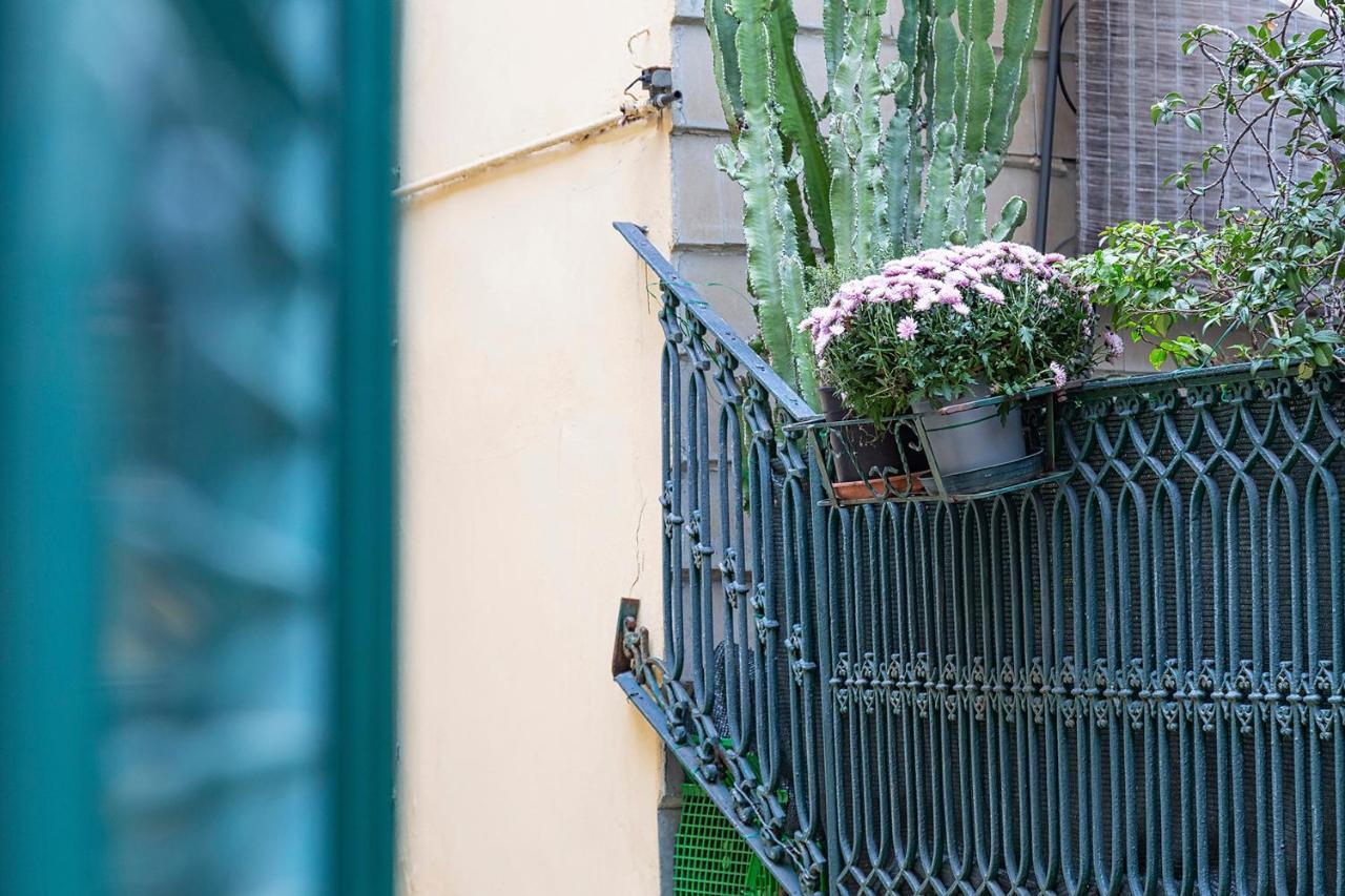 A Pochi Passi Da Piazza De Ferrari By Wonderful Italy