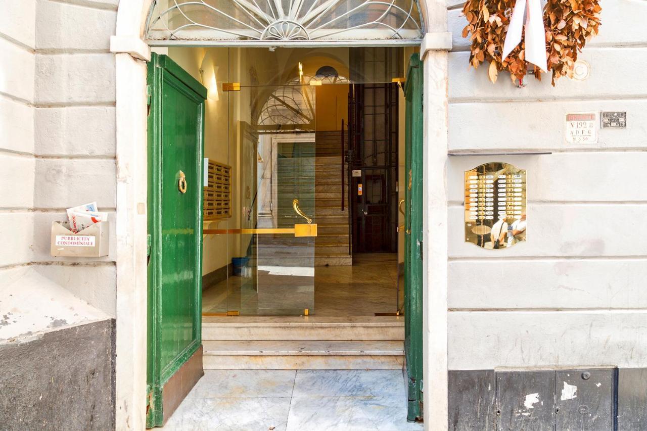 A Pochi Passi Da Piazza De Ferrari By Wonderful Italy *